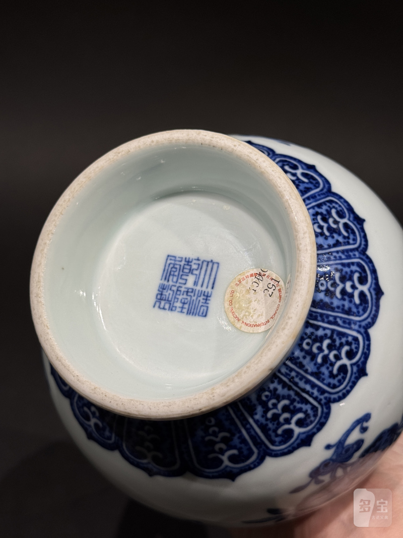 清乾隆青花折枝花卉纹蒜头瓶-多宝古瓷宝典